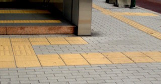 Тактильная плитка ПВХ в Ахтубинске - купить от 725 руб. в ТротуарнаяПлитка