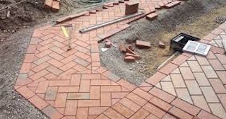 Укладка тротуарной плитки в Ахтубинске в октябре